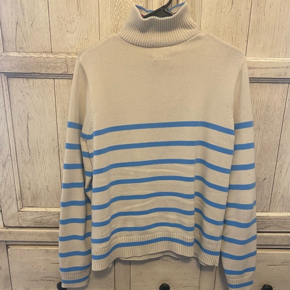 Gorgeous J Crew half zip sweater. Size large women’s .100% cotton. Worn once . - Picture 2 of 4